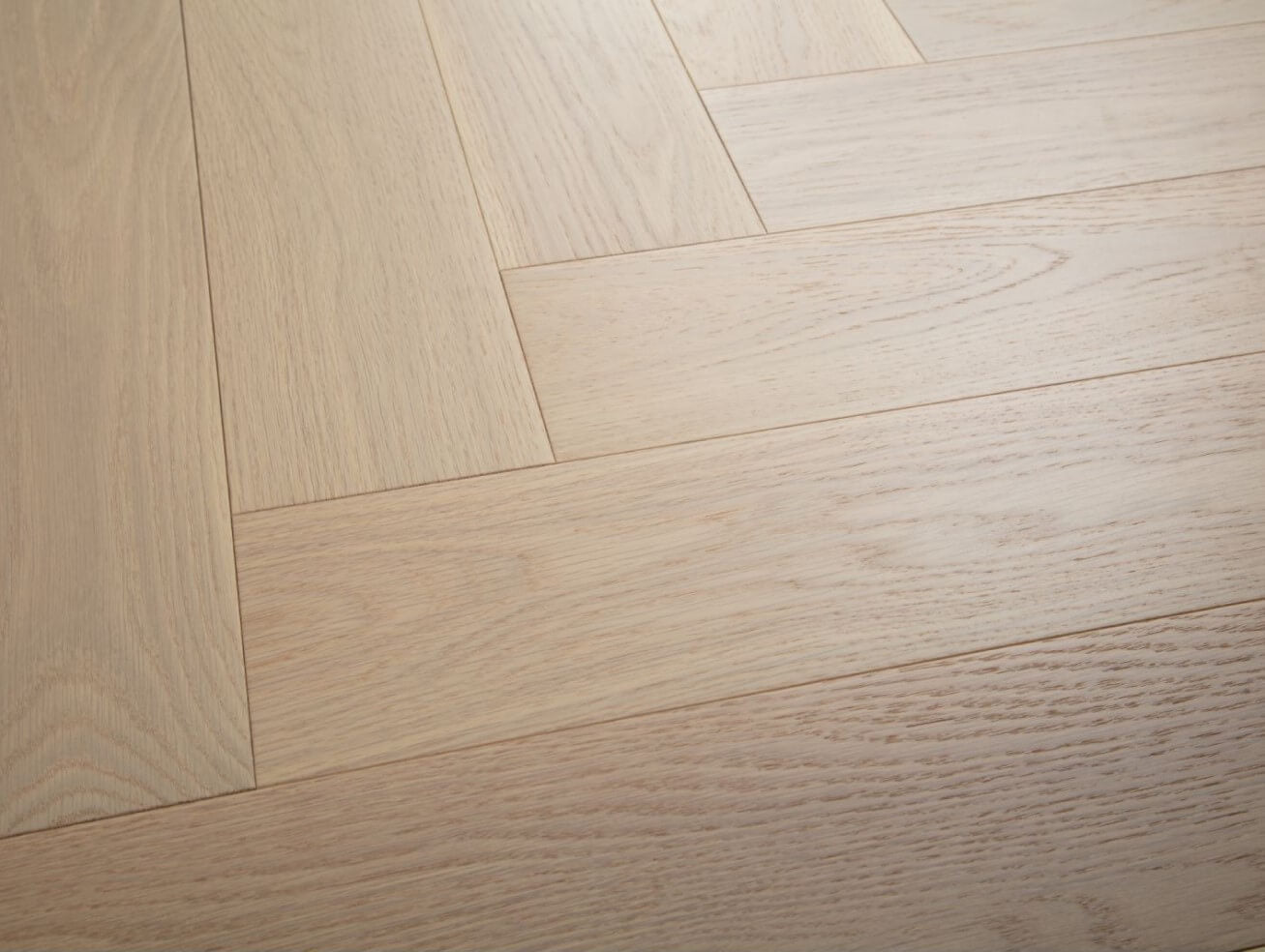 Vidar American White Oak 5" Herringbone Collection